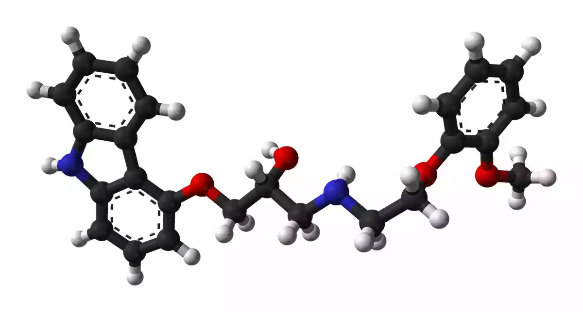 Χημική δομή CARVEDILOL: μοριακή σύνθεση του αντιυπερτασικού φαρμάκου