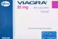 Το VIAGRA διατίθεται σε μορφή επικαλυμμένων δισκίων 25mg, 50mg και 100mg και διασπειρόμενων δισκίων 50mg.