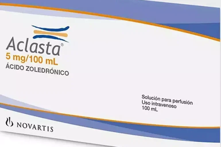 Το ACLASTA διατίθεται σε φιάλες των 100 ml για ενδοφλέβια έγχυση στη συγκέντρωση 0,05 mg/ml