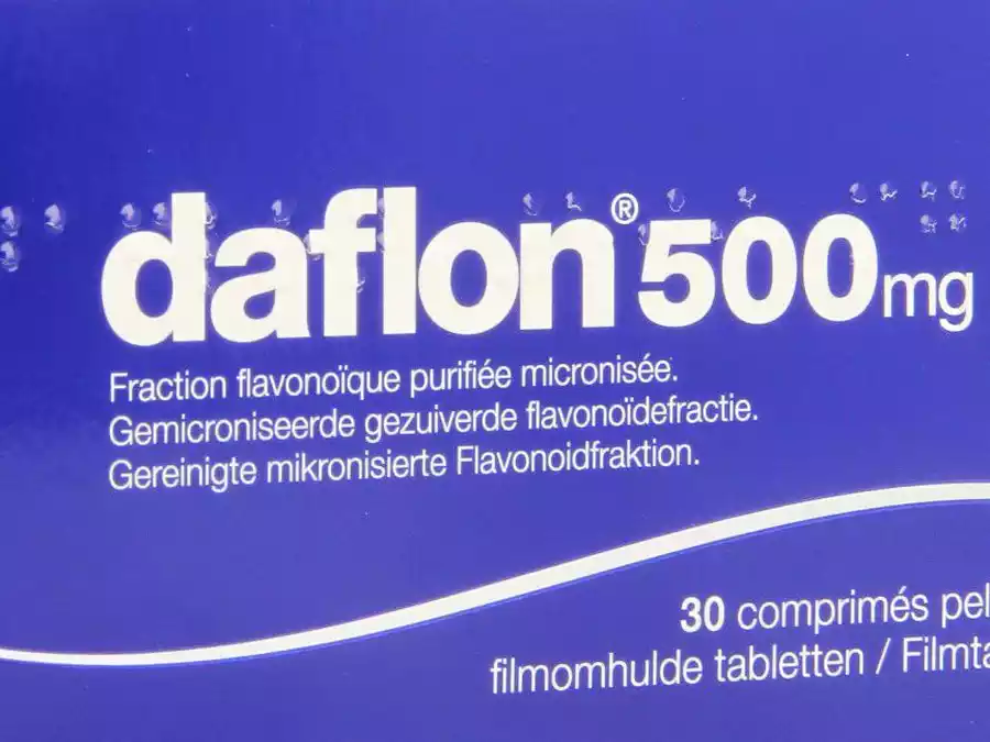 Συσκευασία με επικαλυμμένα δισκία φαρμάκου DAFLON για στοματική χορήγηση σε ασθενείς.