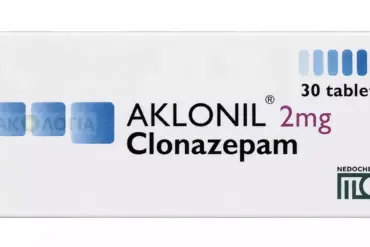 Λευκή συσκευασία AKLONIL 2 mg με κλοναζεπάμη και 30 δισκία της Medochemie.